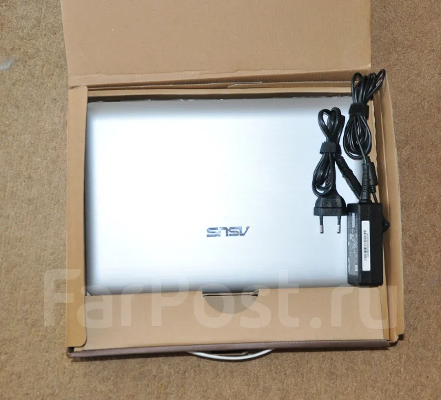 ASUS Eee PC 1215N. 1,8����, ��� 2048 ��, ���� 320���, WiFi: 1, Bluetooth: 1, ����������� �� 6��. ����