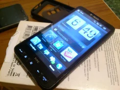 HTC HD2. �/�