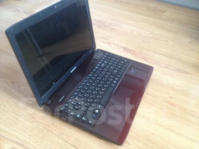 Samsung R580. 2,3����, ��� 3072 ��, ���� 500���, WiFi: 1, Bluetooth: 1 ����