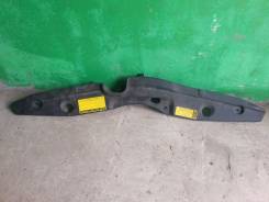 Дефлектор радиатора. Toyota Prius, ZVW30, ZVW30L Двигатель 2ZRFXE