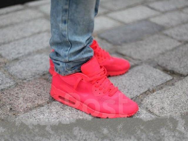 Air max hyperfuse solar red best sale