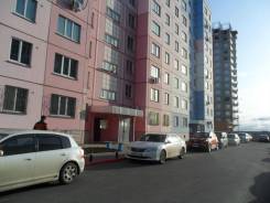 3-комнатная, улица Вахова А.А 8в. Индустриальный, агентство, 70 кв. м.
