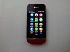 Nokia Asha 311. �/�
