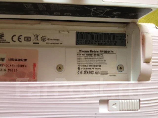 ASUS Eee PC 1015PW. ��� 2048 ��, ���� 320���, WiFi: 1, Bluetooth: 1 ����