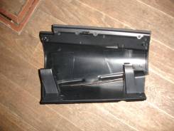 Крышка бардачка. Toyota Prius, NHW20 Двигатель 1NZFXE