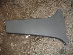 Накладка на стойку. Toyota Prius, NHW20 Двигатель 1NZFXE