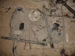 Бак топливный. Toyota Prius, NHW20 Двигатель 1NZFXE