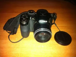 Fujifilm FinePix S1600. 10 - 14.9 ��, ���: 14� � ����� ����