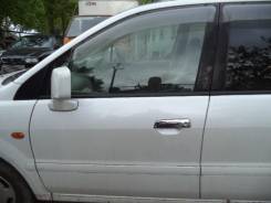 Дверь боковая. Mitsubishi Chariot Grandis, N84W