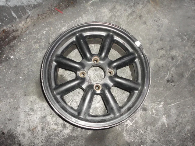 Black Racing. 6.5x15", 4x114.3, ET25 ����