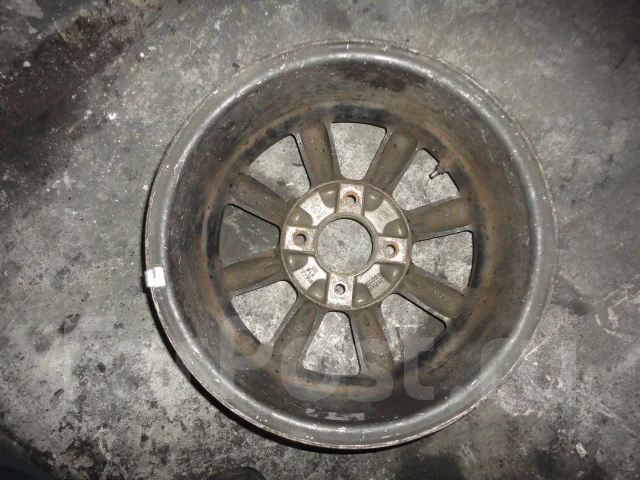 Black Racing. 6.5x15", 4x114.3, ET25 ����