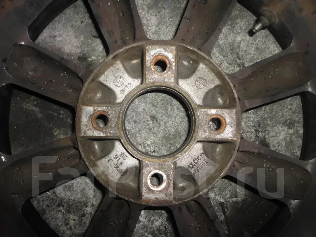 Black Racing. 6.5x15", 4x114.3, ET25 ����