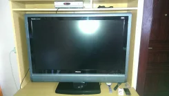 Hisense. LCD (��) ����