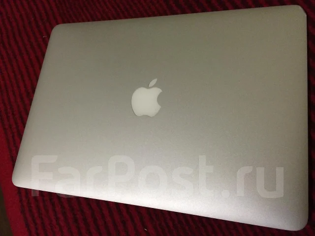 Apple MacBook Air 13 2011 Mid MC965. 1,7����, ��� 4 ��, ���� 128���, WiFi: 1, Bluetooth: 1, ����������� �� 5��. ����