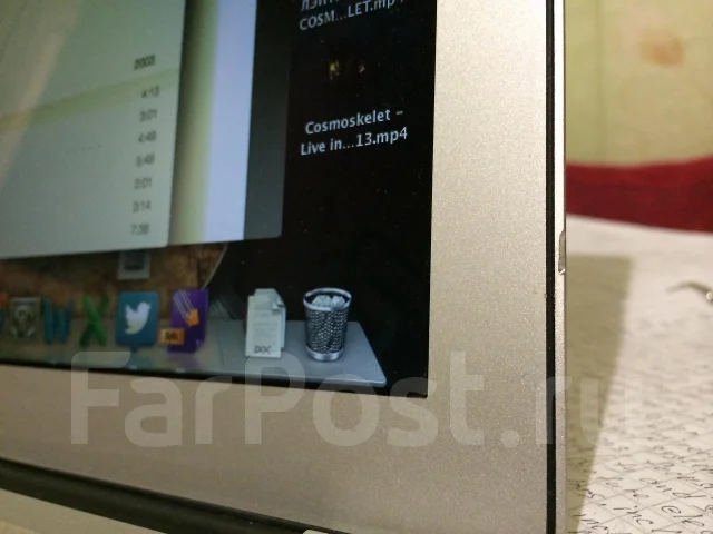 Apple MacBook Air 13 2011 Mid MC965. 1,7����, ��� 4 ��, ���� 128���, WiFi: 1, Bluetooth: 1, ����������� �� 5��. ����