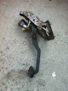Педаль тормоза. Toyota RAV4, ZCA25, ACA28, ACA26, ZCA26, CLA21, CLA20, ZCA25W, ACA21W, ZCA26W, ACA20, ACA23, ACA21, ACA20W, ACA22, ACA2#, ZCA2# Двигат...