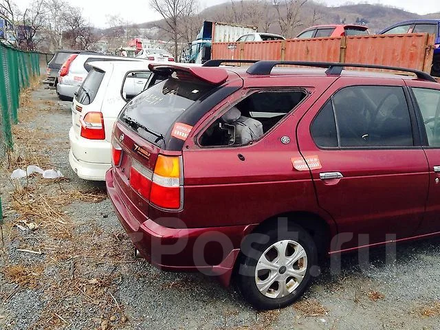 Nissan R'nessa ����