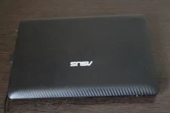 ASUS Eee PC 1015BX. ��� 2048 ��, ���� 320���, WiFi, ����������� �� 6��. ����