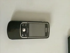 Nokia 8600 Luna. �/� ����
