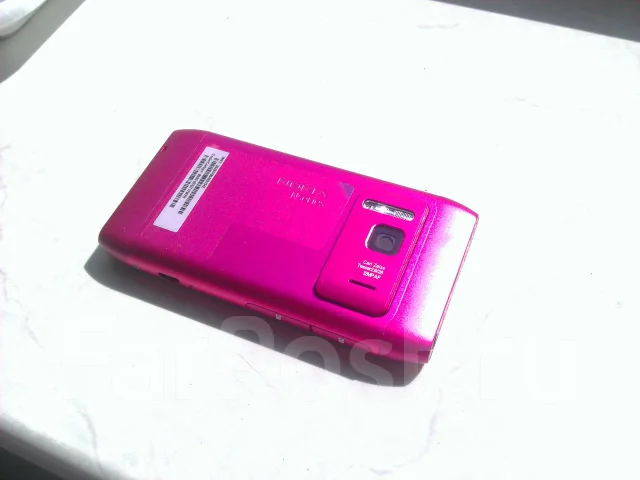 Nokia N8-00 ����