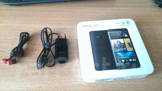 HTC One ����