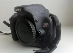 Canon EOS 600D Body. 15 - 19.9 ��