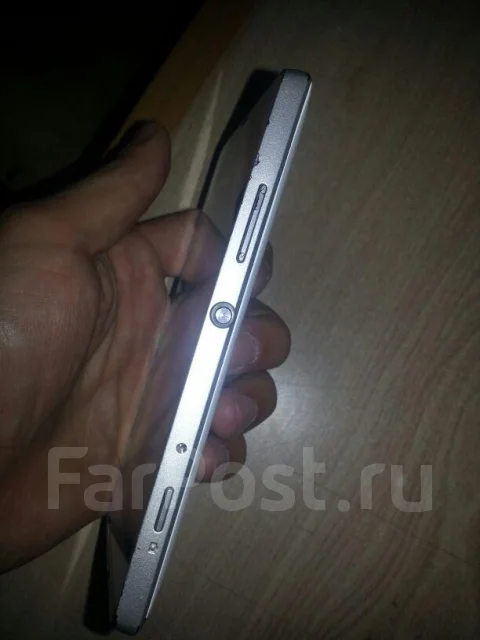 Sony Ericsson Xperia SP. �/� ����