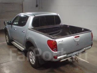 Mitsubishi L200 ����