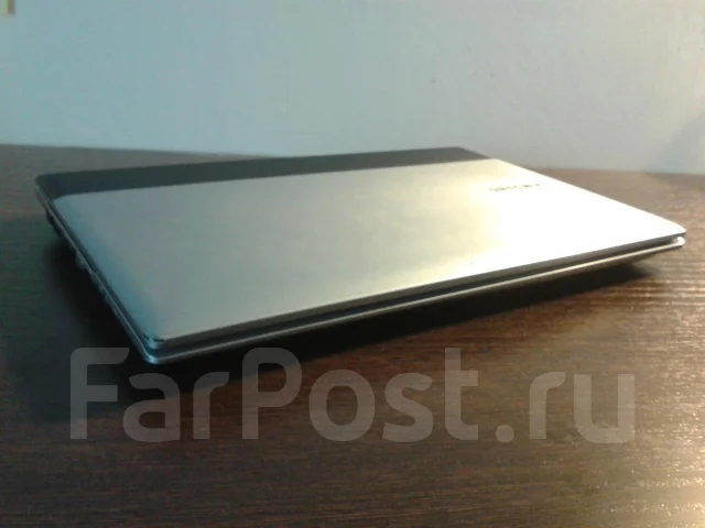 Samsung RV520. 2,1����, ��� 4 ��, ���� 500���, WiFi: 1, Bluetooth: 1 ����