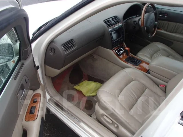 Toyota Celsior. 21, 1UZ ����