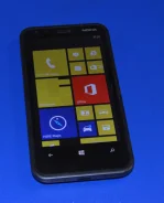 Nokia Lumia 620 ����