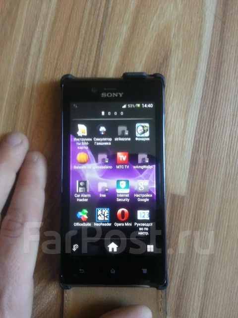 Sony Xperia J ����