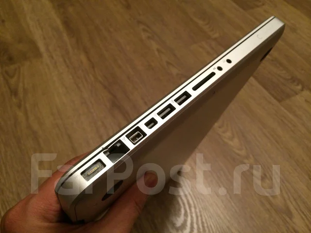 Apple MacBook Pro 15 2010 Mid. 2,4����, ��� 4 ��, ���� 320���, WiFi: 1, Bluetooth: 1, ����������� �� 4��. ����