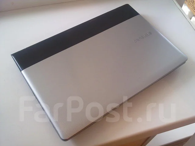 Samsung 300E4A. 2����, ��� 4 ��, ���� 1���, WiFi: 1, Bluetooth: 1, ����������� �� 1��. ����