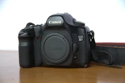 Canon EOS 5D ����
