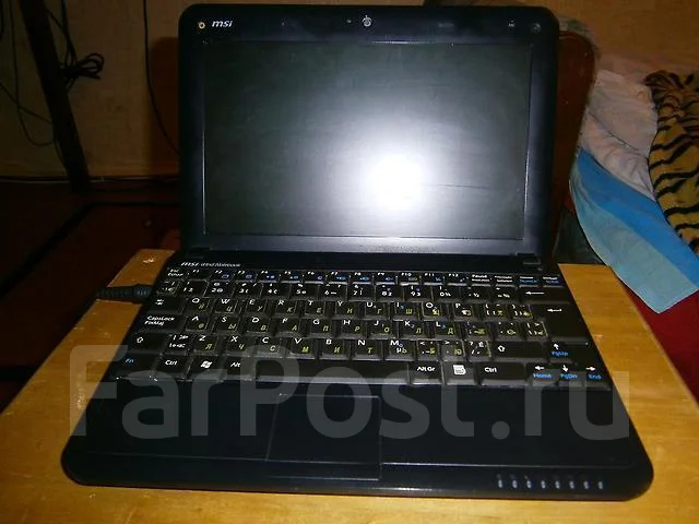 MSI Wind U100. 1,6����, ��� 256 �� � ������, ���� 160���, WiFi: 1, Bluetooth: 1, ����������� �� 3��. ����
