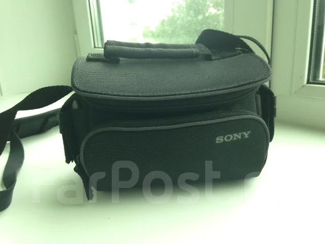Sony Cyber-shot DSC-HX100V. 15 - 19.9 ��, ���: 14� � ����� ����