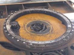 Опорно-поворотный механизм. Hyundai Robex