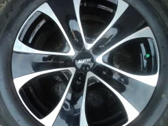 Alutec Dynamite. 8.0x18", 5x114.3, ET45 ����