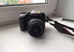Sony Alpha DSLR-A100 Kit ����
