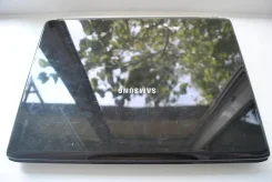 Samsung R510. 2,0����, ��� 2048 ��, ���� 160���, WiFi, Bluetooth, ����������� �� 3��. ����