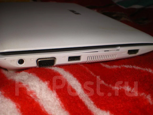 ASUS Eee PC 1011CX. 1,6����, ��� 2048 ��, ���� 320���, WiFi: 1, Bluetooth: 1, ����������� �� 4��. ����
