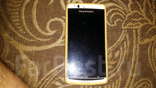 Sony Ericsson Xperia arc S. �/� ����