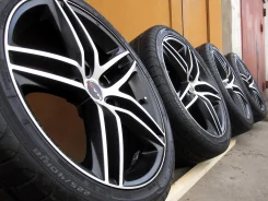 Mak Variante. 8.0x18", 5x112, ET30, �� 57���. ����