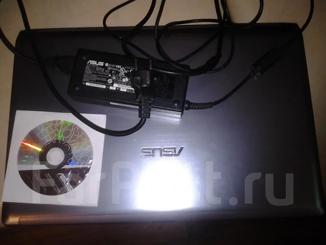 ASUS N73SV. 2����, ��� 8 ��, ���� 1 500���, WiFi: 1, Bluetooth: 1 ����
