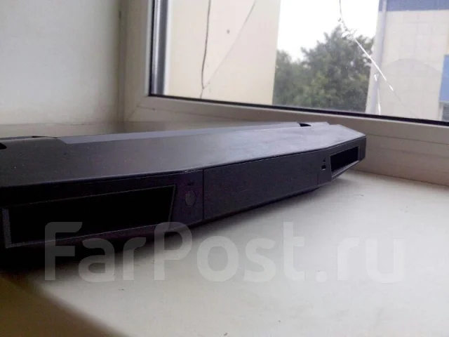 Asus ROG G73Jw. 17.3", 1,7����, ��� 8 ��, ���� 150���, WiFi: 1, Bluetooth: 1, ����������� �� 1��. ����