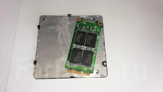Asus Eee PC 900. 8.9", ��� 1024 ��, WiFi: 1 ����