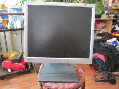 Planar PLL1710. 17" (43 ��), ���������� LCD (��)