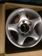 Suzuki. 6.0x15, 5x139.70, ET17, ЦО 105,0 мм.