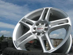 Crimson. 7.0x17", 4x100, 4x114.3, ET40 ����